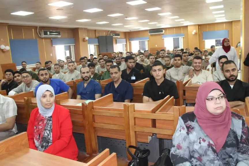 أثناء الندوة 