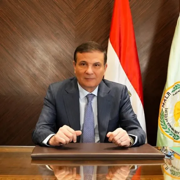 وزير الزراعه