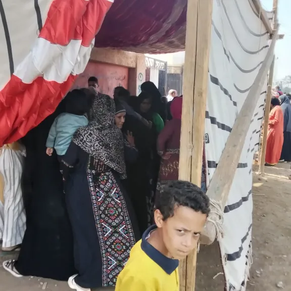   توافد ملحوظ منذ الصباح على لجان المنيا