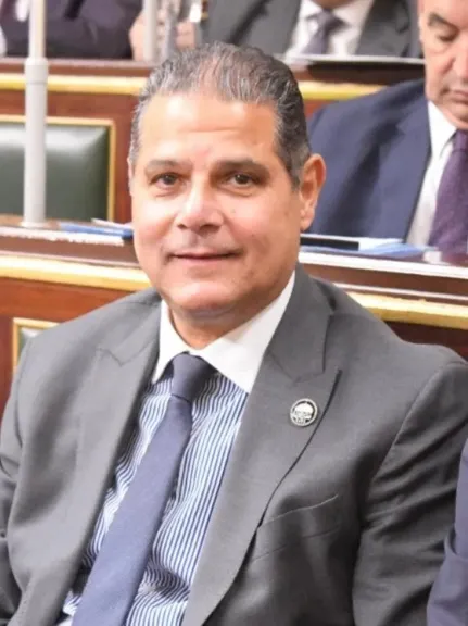 النائب أحمد الخشن عضو لجنة القيم بمجلس النواب