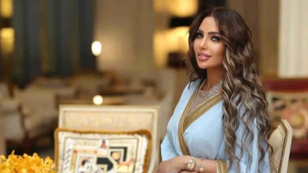 سارة خليفة 