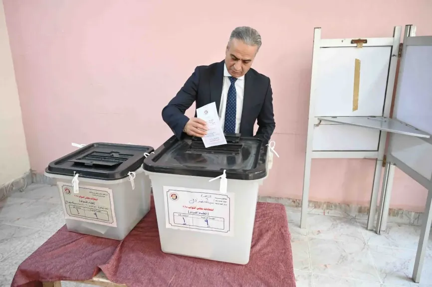 رئيس جهاز حماية المستهلك يُدلي بصوته في انتخابات النواب