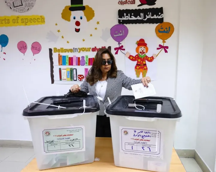 وزيرة التنمية المحلية تُدلي بصوتها في انتخابات النواب