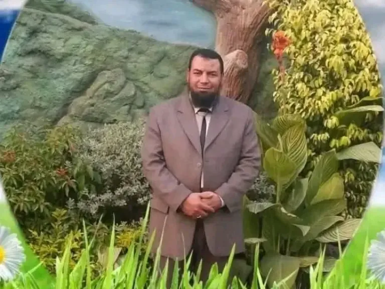 الشاب المتوفي 