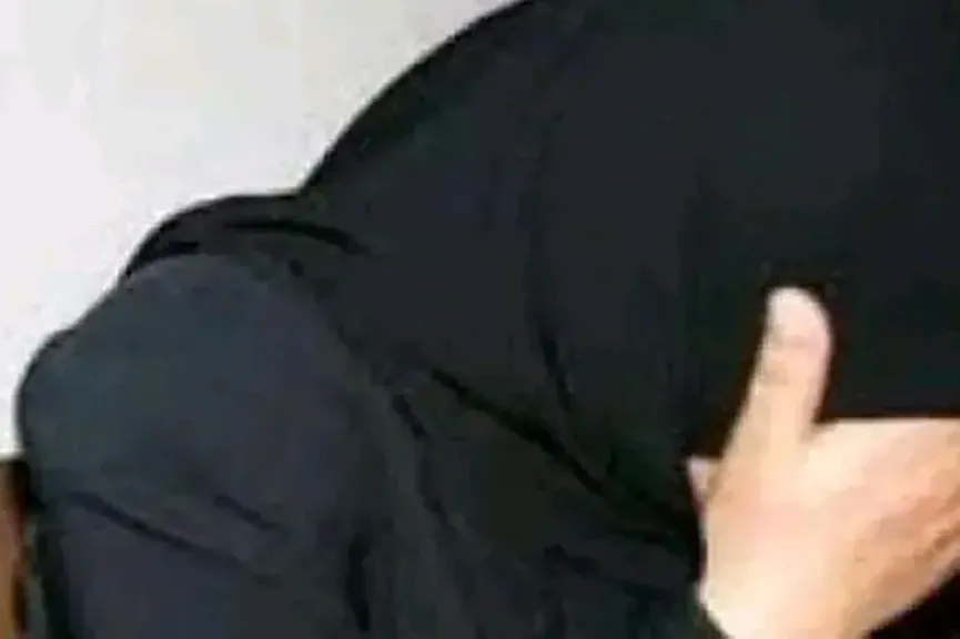 المتهمه بإدخال مخدرات لسجين بسجن المنيا
