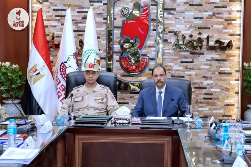 محافظ سوهاج وقائد قوات الدفاع الشعبي والعسكري يشهدان انطلاق فعاليات ”صقر 159”
