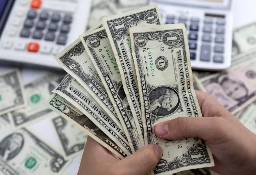 سعر الدولار اليوم 