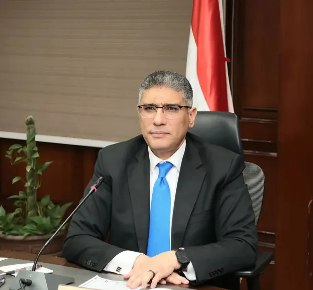 النجار 