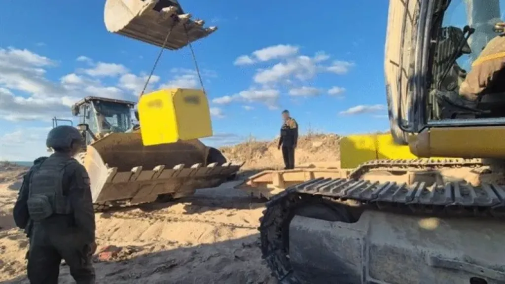 الخط الأصفر الإسرائيلي يضع خطة ترامب في مهب الريح.. هل تستقطع إسرائيل حدوداً جديدة لقطاع غزة؟