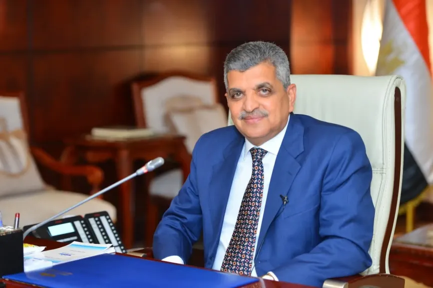  الفريق أسامة ربيع
