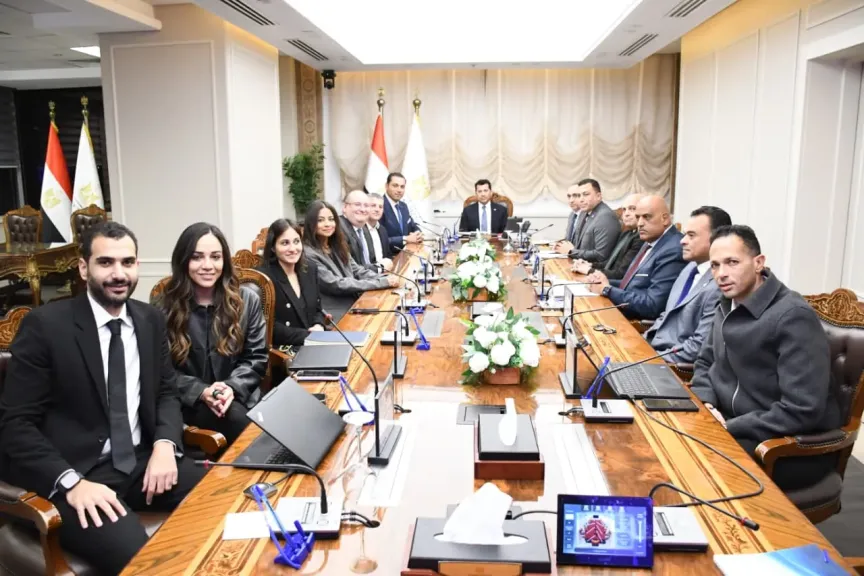 وزير الشباب والرياضة يبحث استعدادات إطلاق المرحلة الثانية من برنامج «بيبسي ستارز» لاكتشاف المواهب