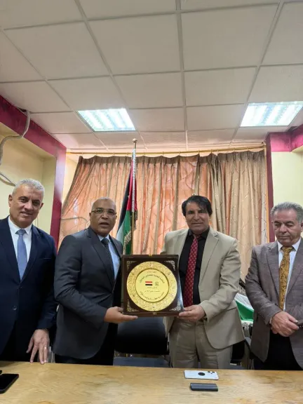 جانب من المتابعة 