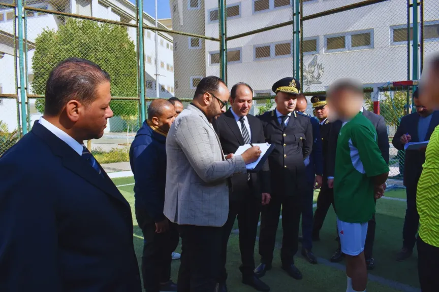 جانب من الصور 