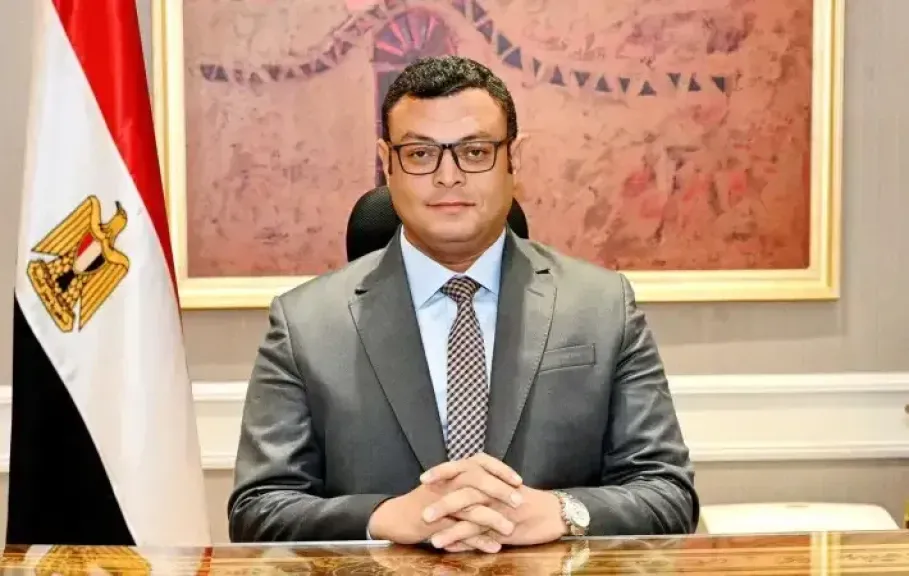 وزير الإسكان 