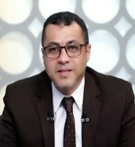 الكاتب الصحفي أحمد صلاح 