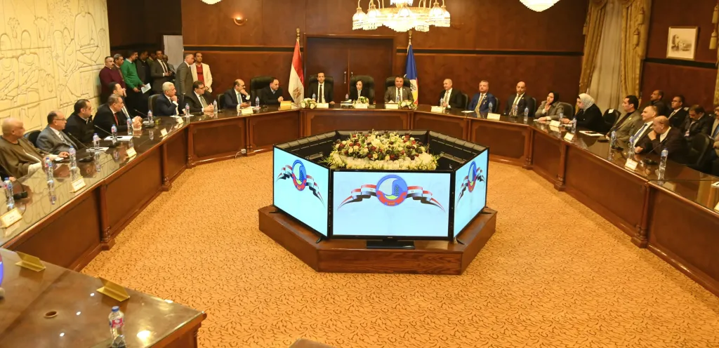 جانب من المتابعة 