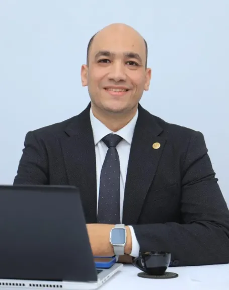 الدكتور محمد عبد الفتاح استشاري الاستدامة
