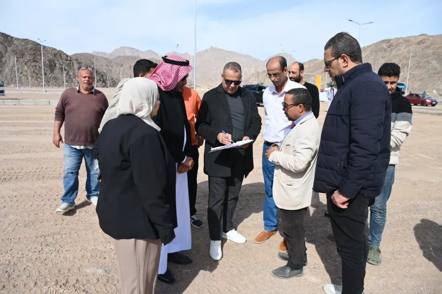 ساحة إنتظار النقل الثقيل بطابا 