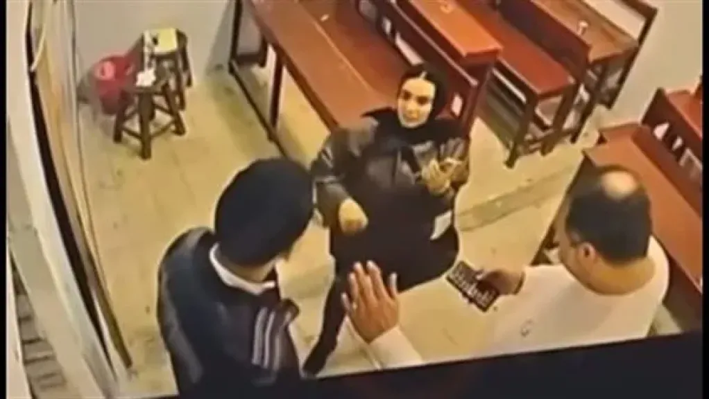جانب من الصور 