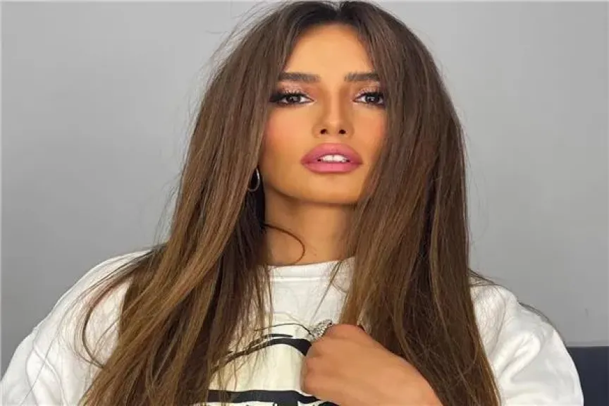 الفنانة زينة