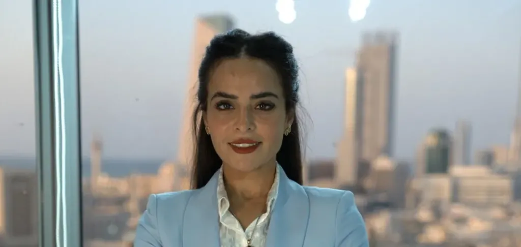 نورا البرنس: اللايف كوتش ليس معالجًا نفسيًا بل شريك في رحلة إعادة اكتشاف الذات