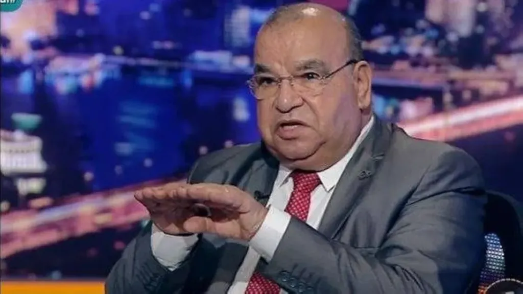 رفعت فياض، الخبير التعليمي