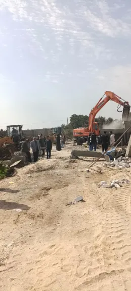 إزالة مخالفات البناء لمساحة 5162 متراً بنجع حمادي