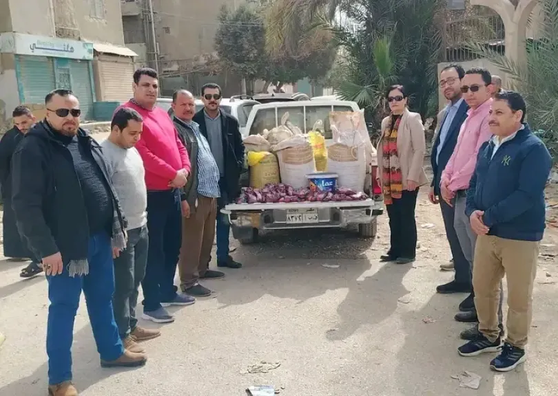 ضبط اغذيه فاسده بماركت شهير بالفيوم 