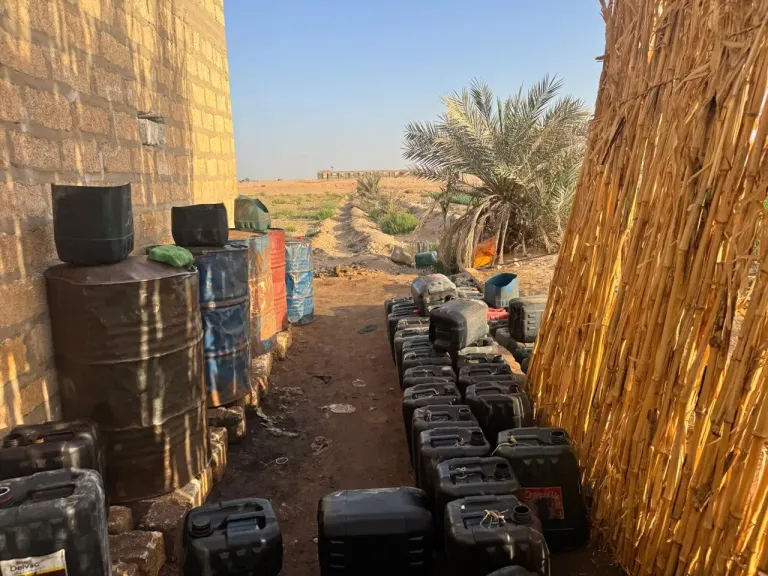 إحباط محاولة تهريب 42 ألف لتر مواد بترولية بأبوتشت 