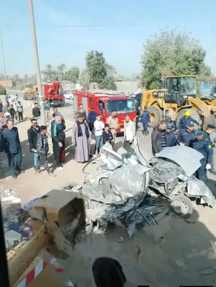 حادث إنقلاب تريلا علي سياره ملاكي 