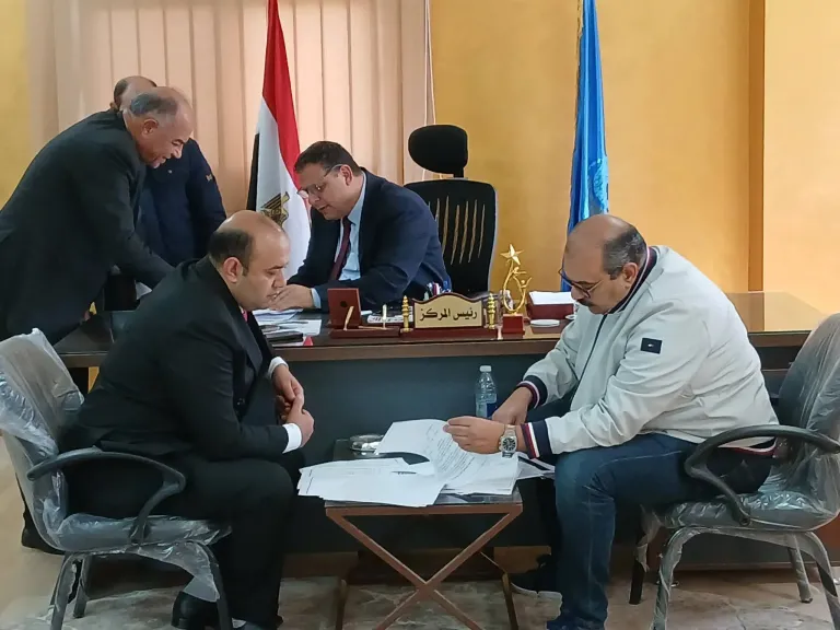 جانب من المتابعة 