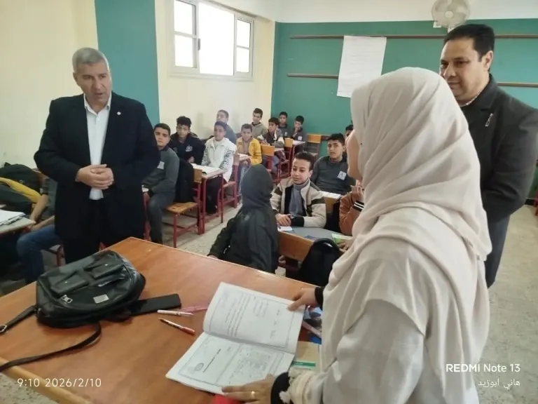 وكيل تعليم الشرقية في جولة مفاجئة بمدارس منشأة أبو عمر