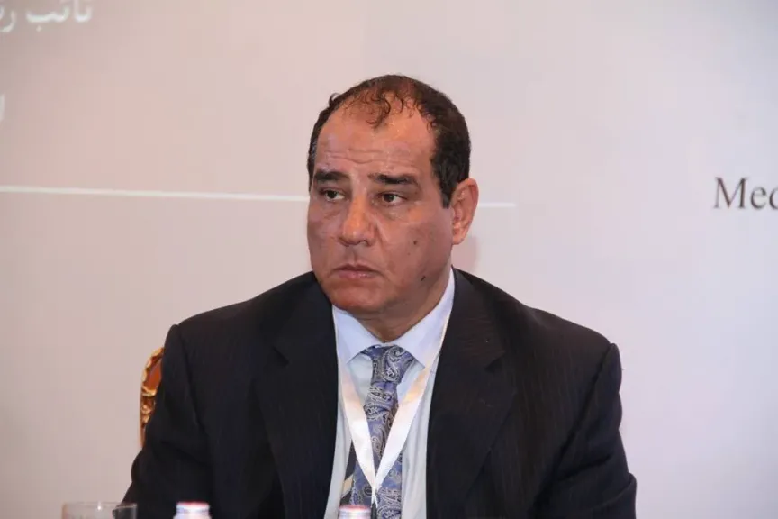 الدكتور ثروت الزيني