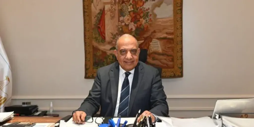 الدكتور محمود عصمت، وزير الكهرباء والطاقة المتجددة