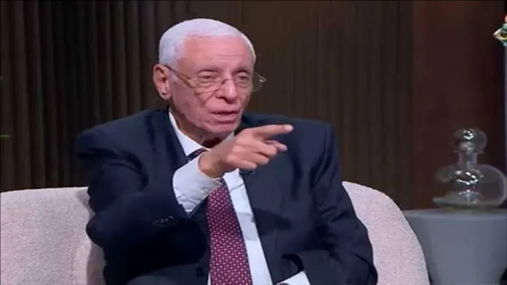 الدكتور حسام موافي، أستاذ طب الحالات الحرجة