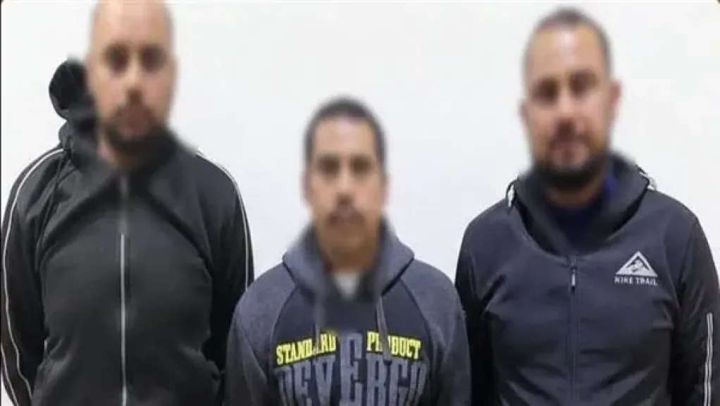 المتهمين 