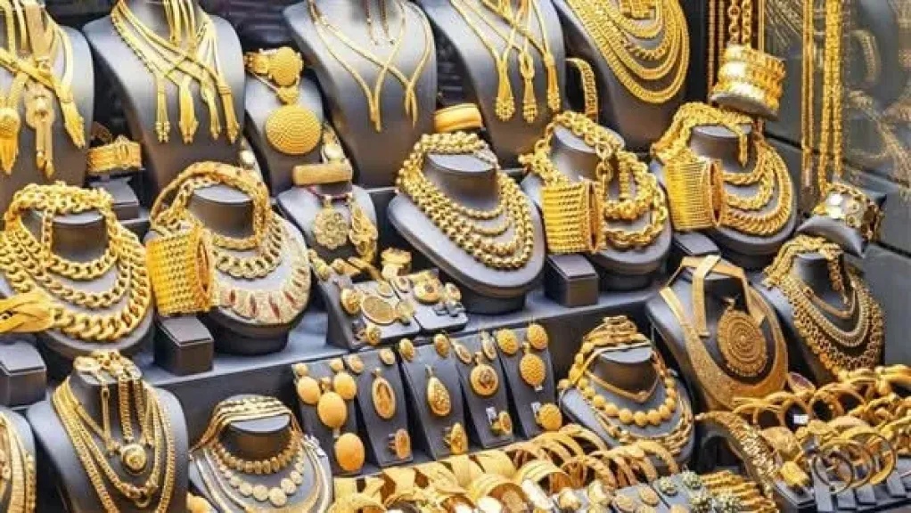   تراجع مفاجئ بأسعار الذهب 