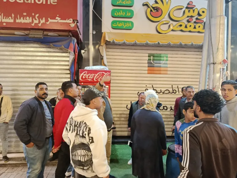 محلية قنا تشن حملة لضبط التراخيص والإشغالات المخالفة