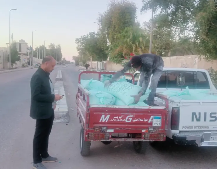 التموين يضبط 18 جوال دقيق بالسوق السوداء و209 بطاقات تموينية