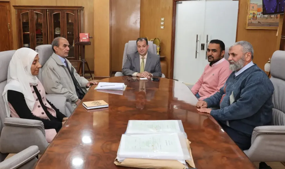 اللمسات الأخيرة لتدشين تطبيق 