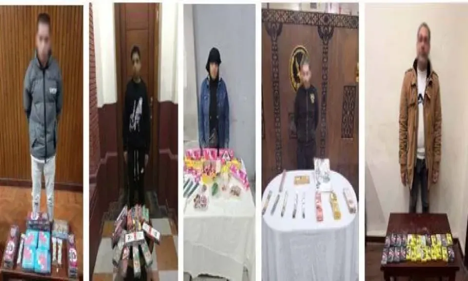 المتهمين 