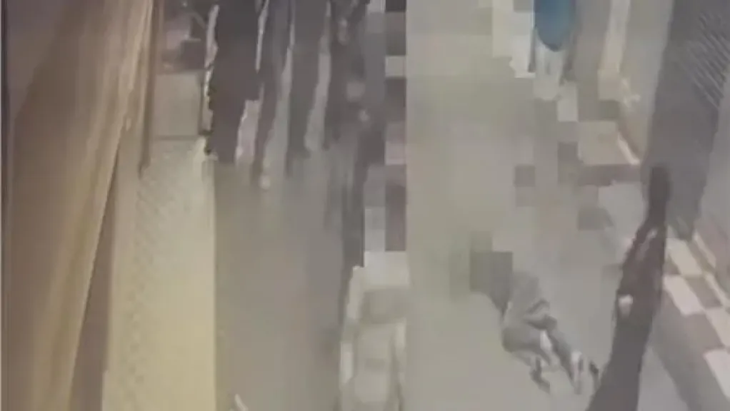 جانب من الصور 