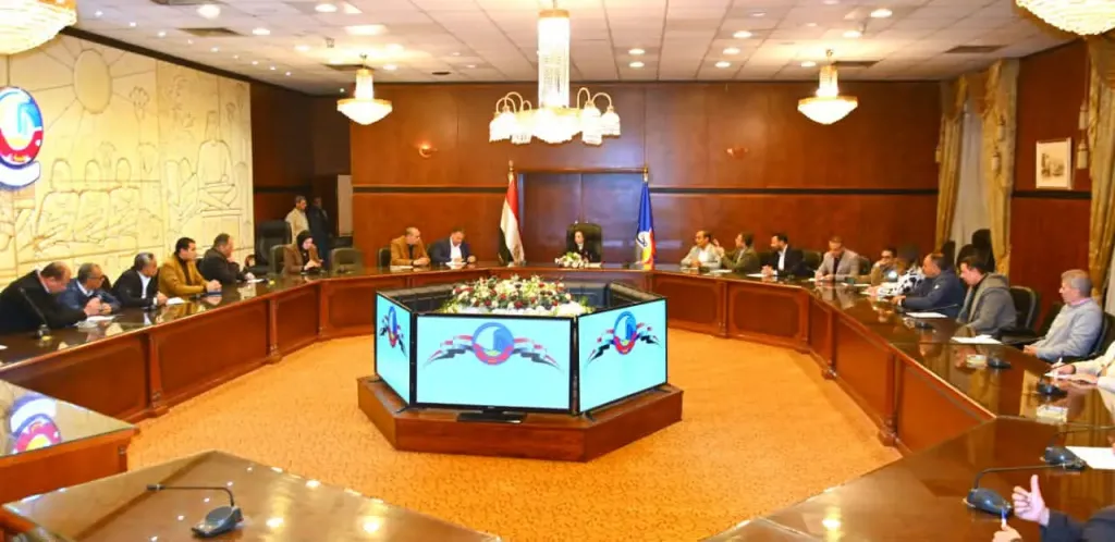 جانب من المتابعة 