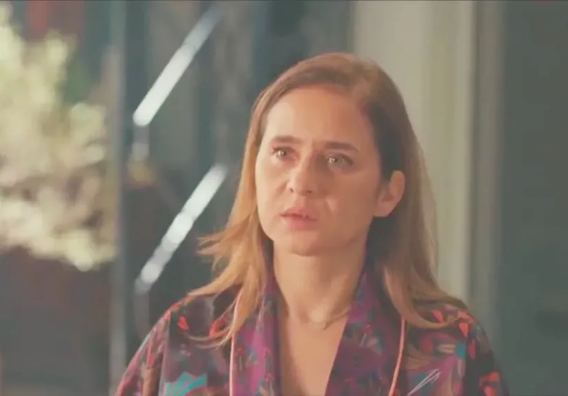 الفنانة نيللى كريم،