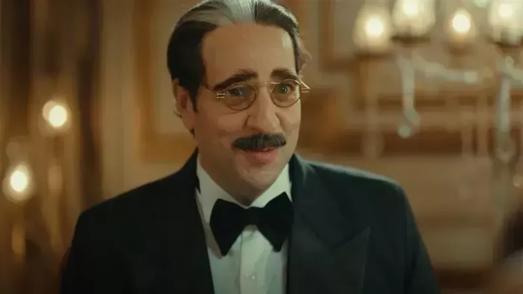  الفنان أحمد أمين