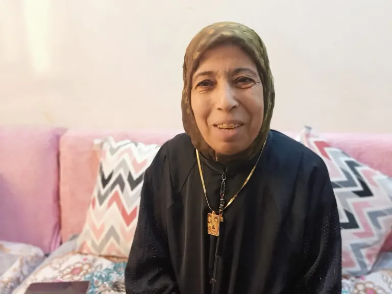 محافظ قنا يهنئ 