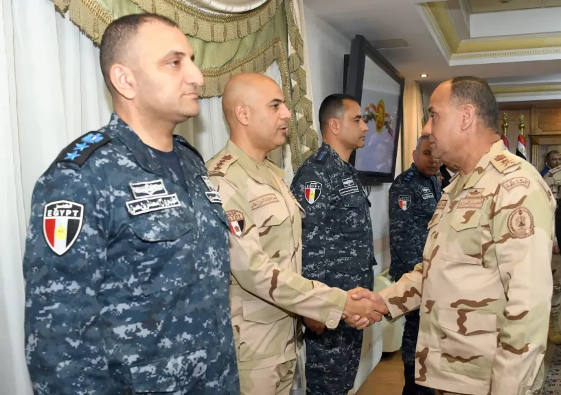 الفريق أشرف سالم زاهر القائد العام للقوات المسلحة وزير الدفاع