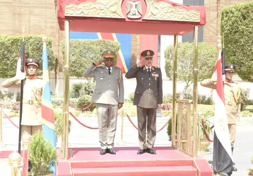 رئيس الأركان يلتقى برئيس الأركان الكونغولي