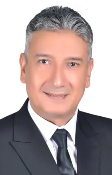 الدكتور عادل العايدي