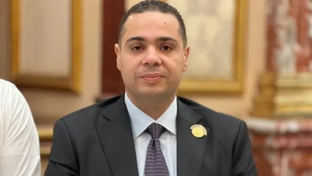 النائب عادل مأمون عتمان عضو مجلس الشيوخ